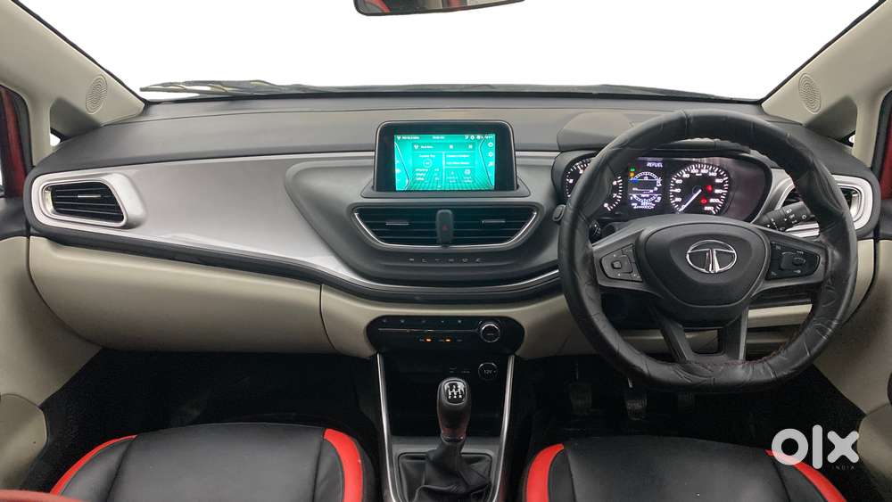 Tata Altroz Xz, 2023, Petrol