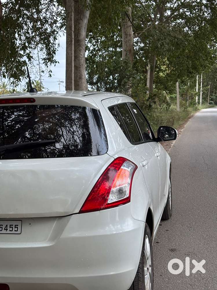 Maruti Suzuki Swift 2012