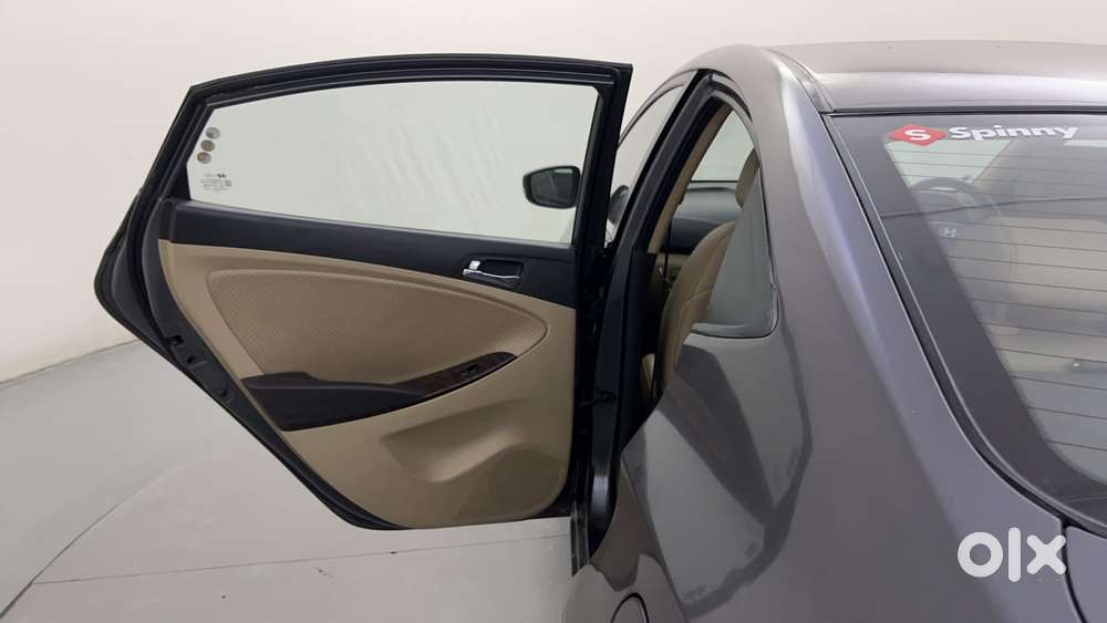 Hyundai Verna Fluidic 1.6 Vtvt Sx Opt, 2012, Petrol