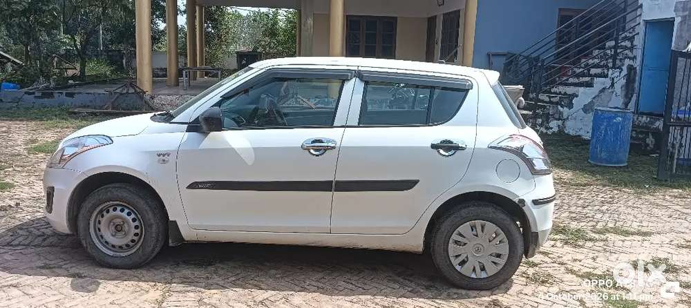 2015 Maruti Swift Lxi