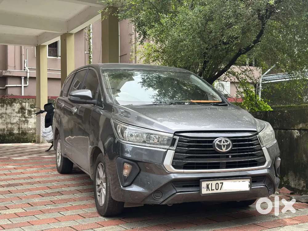 2017 Model Innova Crysta 2.4 G Manual Diesel