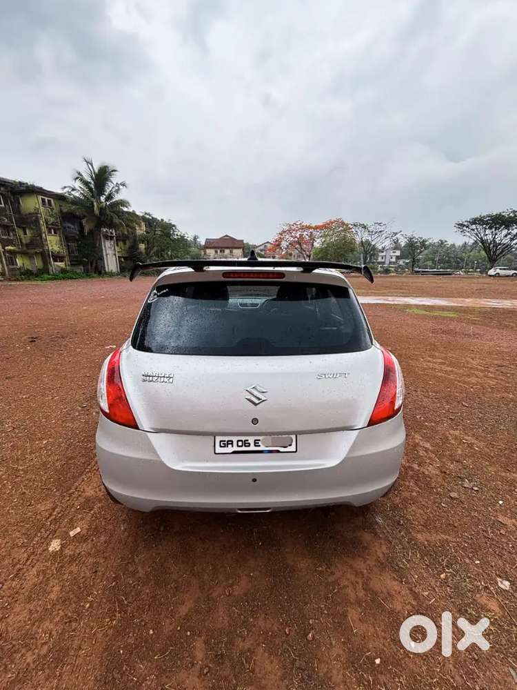 Maruti Suzuki Swift Vxi 2015