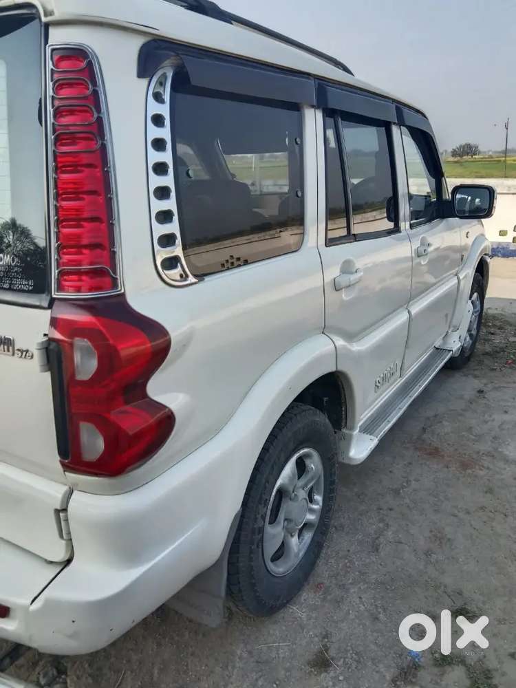 Mahindra Scorpio 2014 Diesel Manual