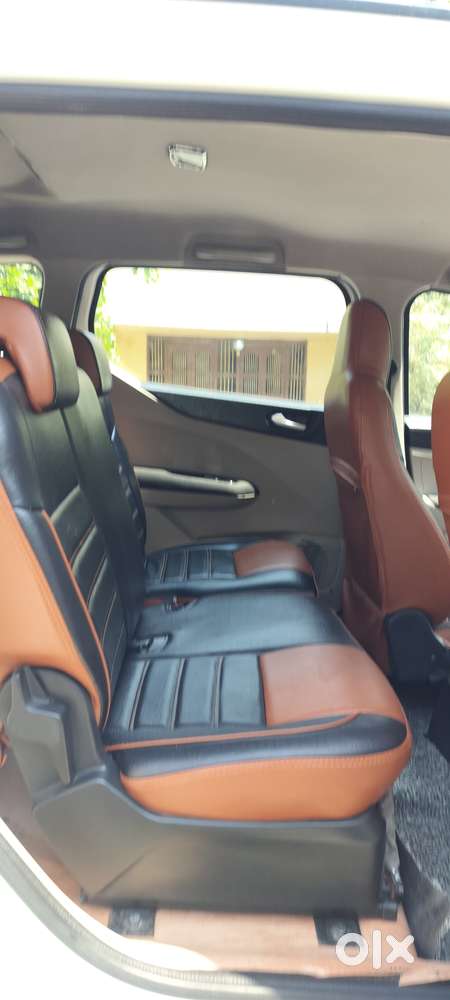 Renault Triber Rxz, 2019, Petrol