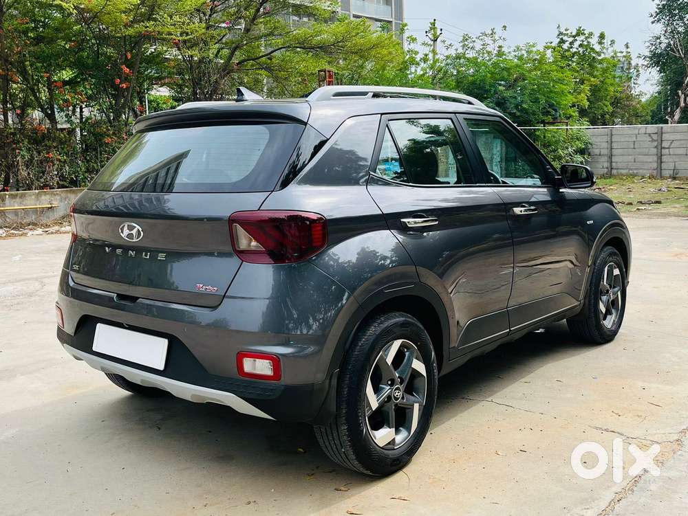 Hyundai Venue 1.0 Sx Turbo Dct, 2021, Petrol
