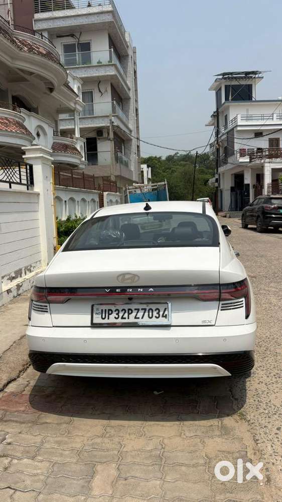 Hyundai Verna 25000km Petrol November 2024