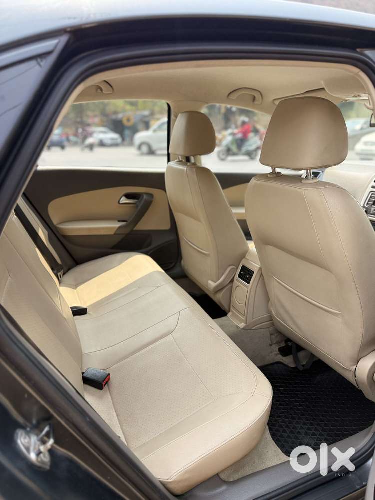 Volkswagen Vento 1.2 Tsi Highline Plus At, 2015, Petrol