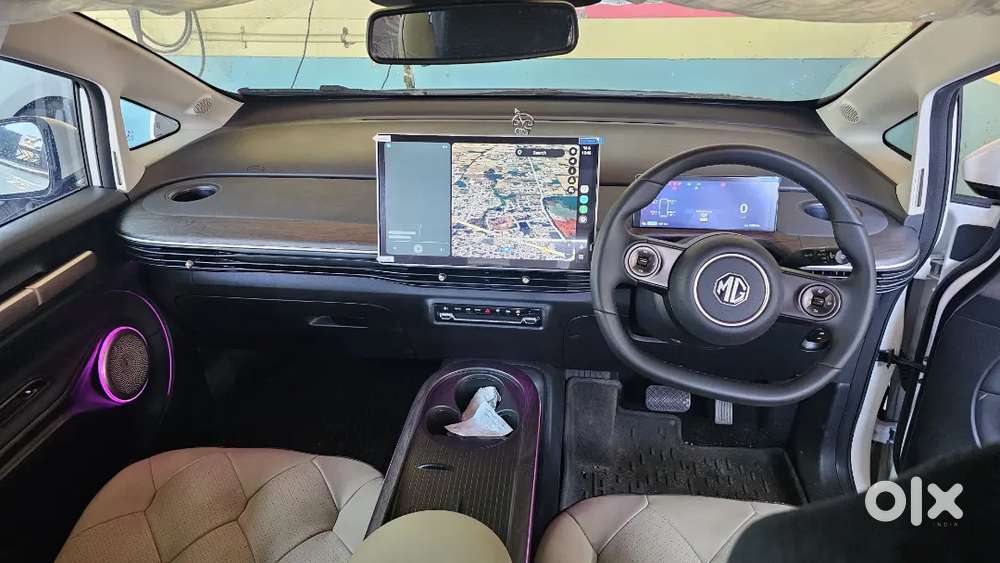 Mg Windsor Pro Ev 2025 Electric 23000 Km Driven