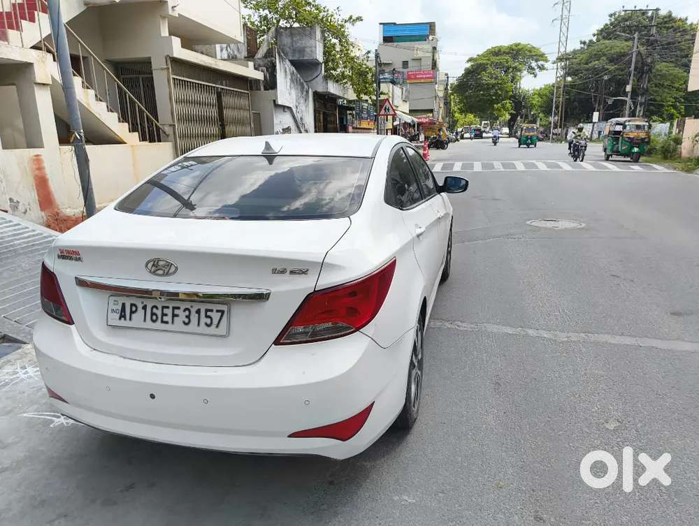 Hyundai Verna 2017 Petrol Well Maintained
