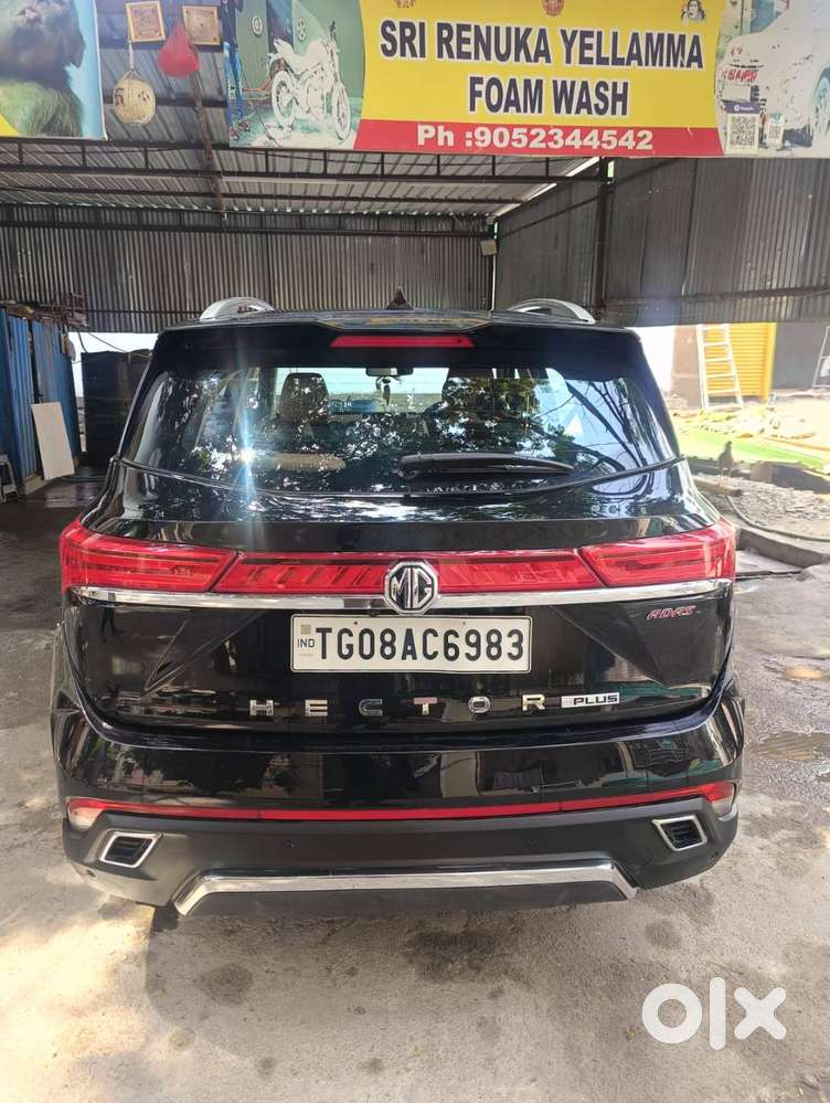 Mg Hector Plus Savvy Pro 2025