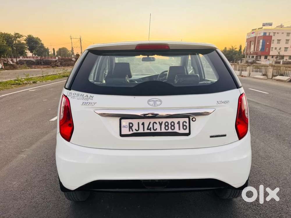 Tata Bolt Revotron Xm, 2015, Petrol