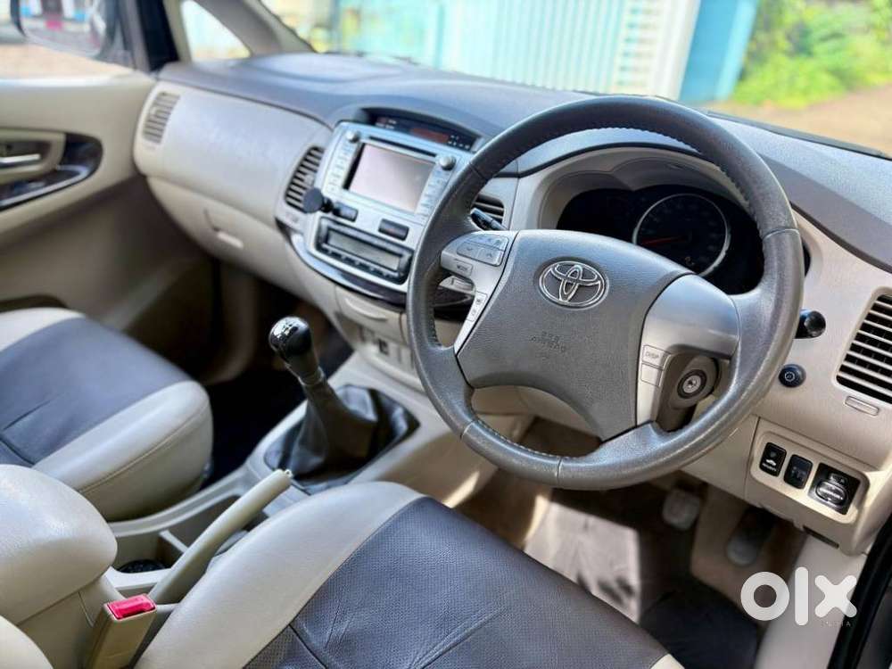 Toyota Innova 2.5 Z Diesel 7 Seater, 2013, Diesel