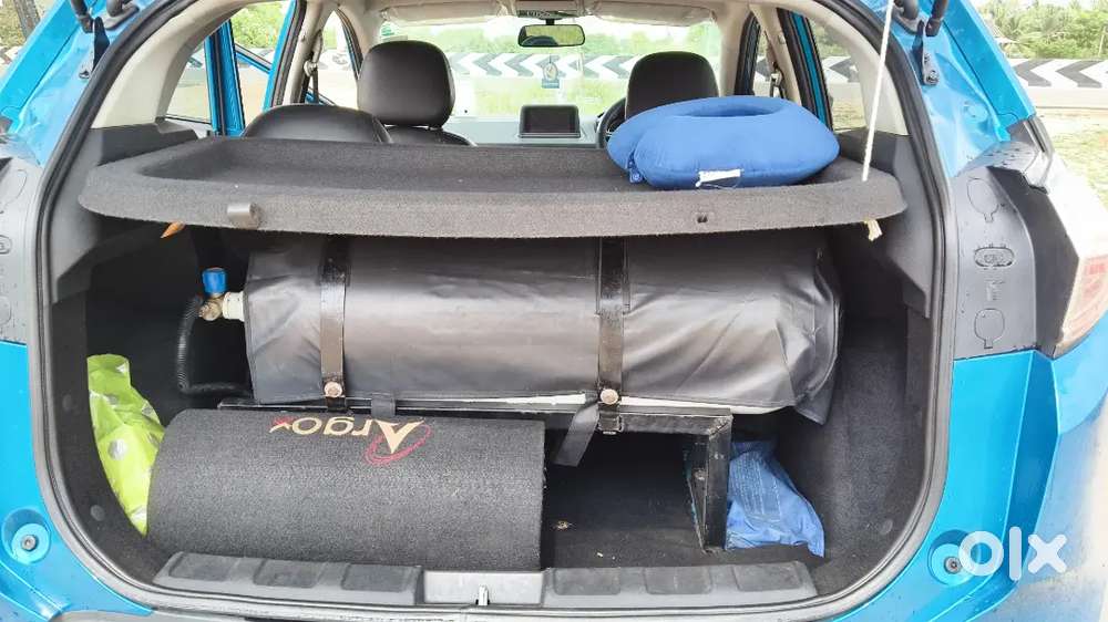 Tata Nexon  2018 Cng +petrol