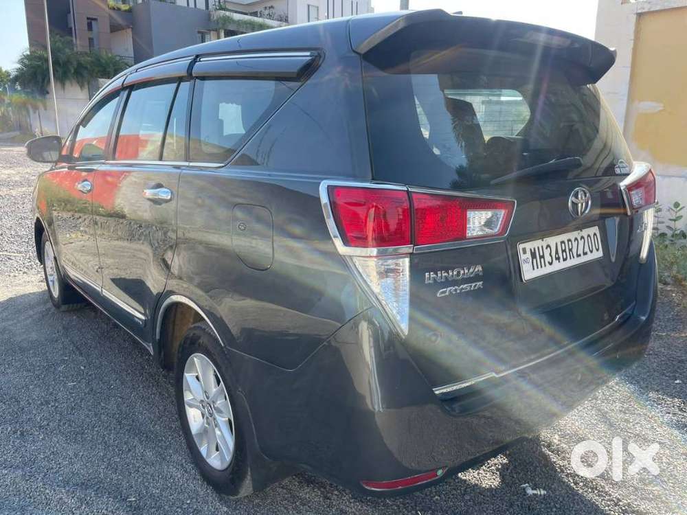 Toyota Innova Crysta 2.4 G Mt 7 Str, 2019, Diesel