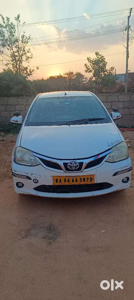 Toyota Etios Diesel 2015 Continue Loan 10 Emi Remaining 11800 Per Emi
