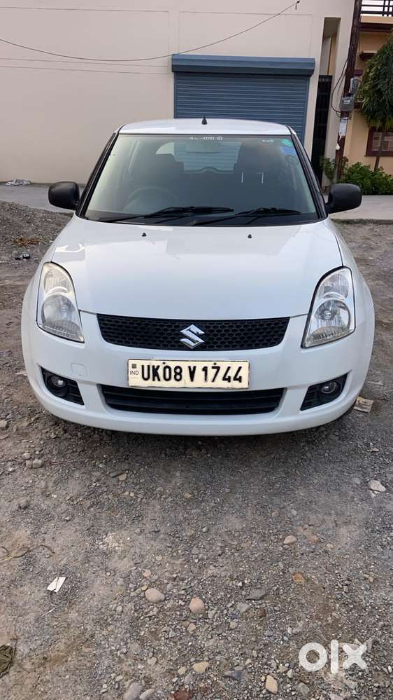 Maruti Suzuki Swift Vxi + Manual, 2011, Petrol