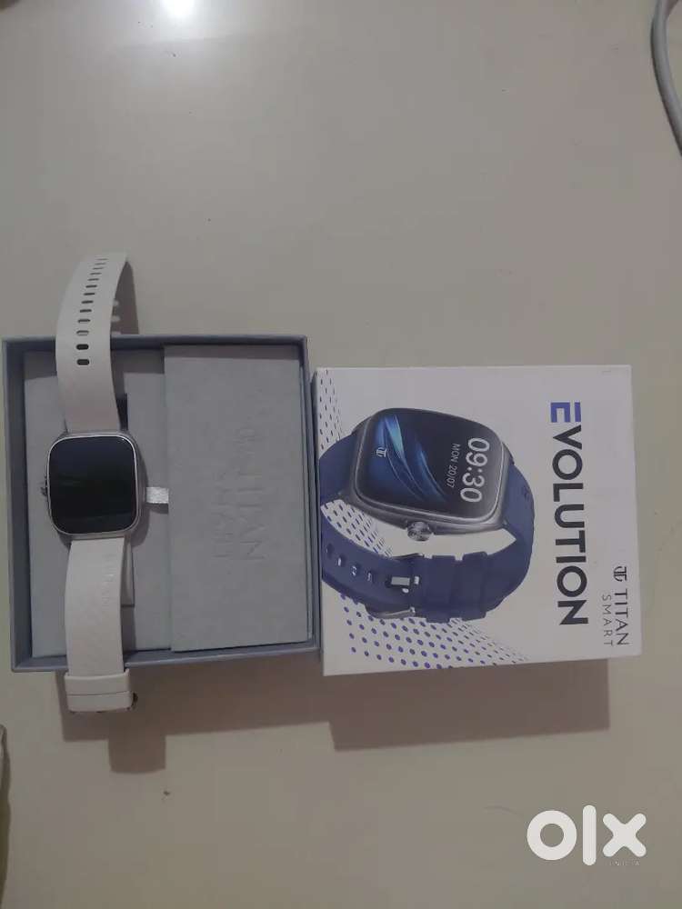 Titan smart watch