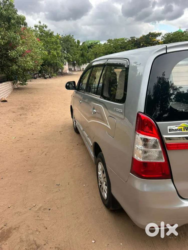 Toyota Innova 2016