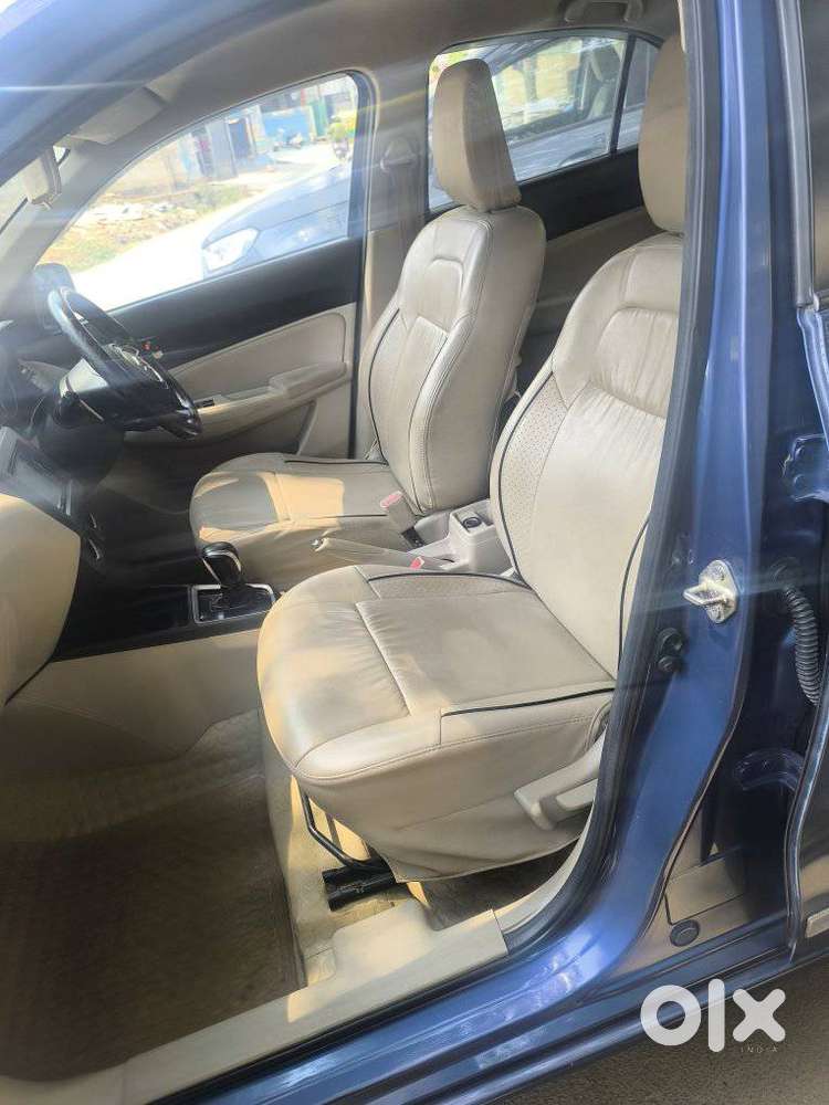 Maruti Suzuki Swift Dzire Vxi(o) Amt, 2018, Petrol