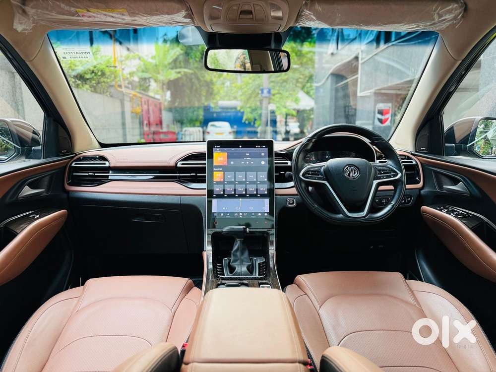Mg Hector Plus Savvy Pro 1.5 Turbo Petrol Cvt 6 Str, 2023, Petrol