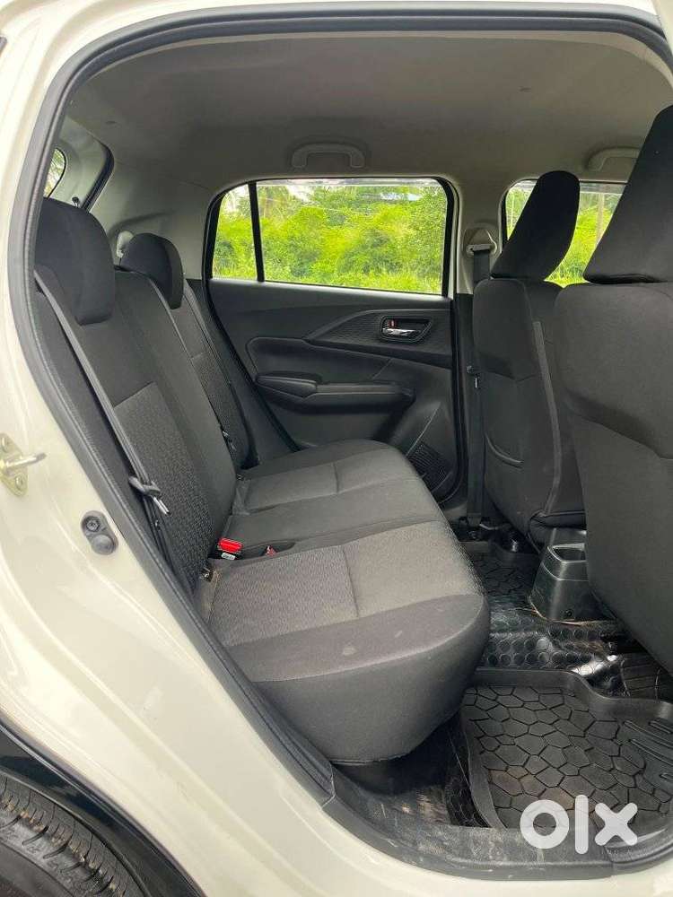 Maruti Suzuki Swift Vxi + Manual, 2024, Petrol