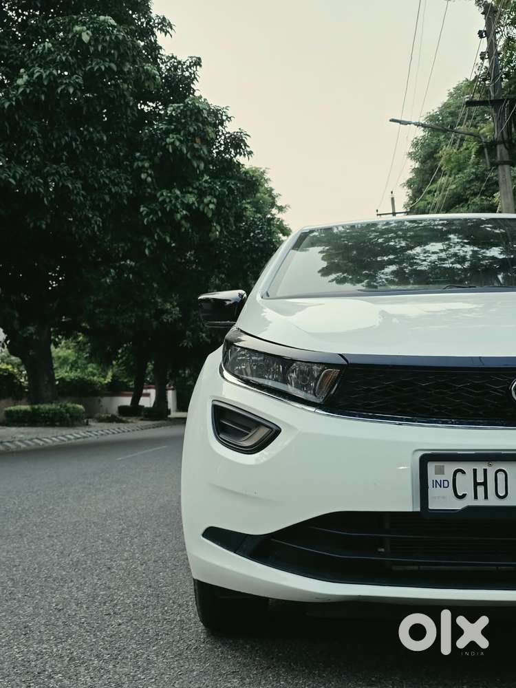 Tata Altroz Xm Plus Petrol, 2025, Petrol