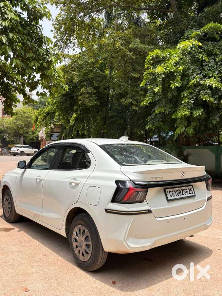 Maruti Suzuki Dzire 1.2 Vxi, 2025, Petrol