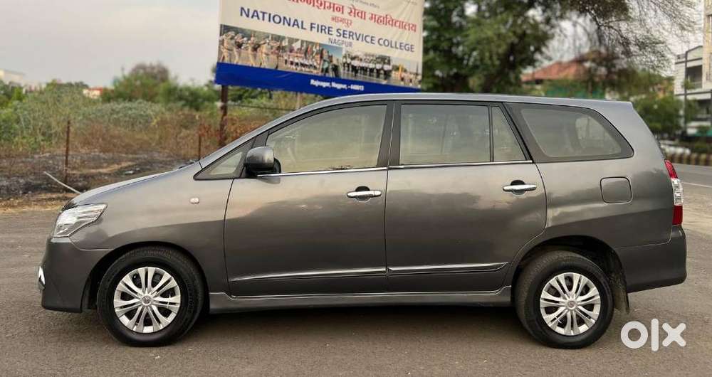 Toyota Innova 2.5 G (diesel) 8 Seater, 2015, Diesel