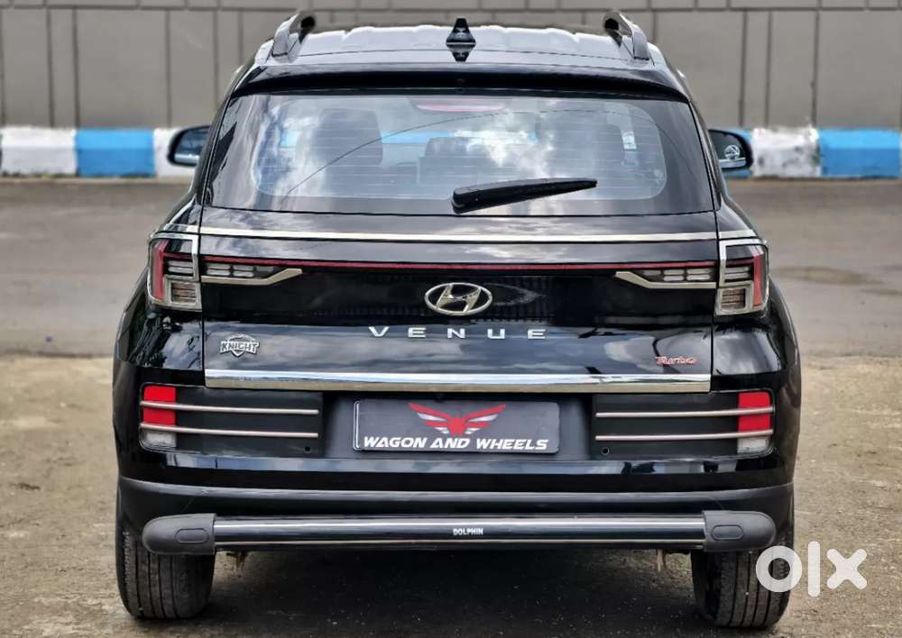 Hyundai Venue Sx(o) 1.0 Turbo Dct Knight Edition, 2023, Petrol