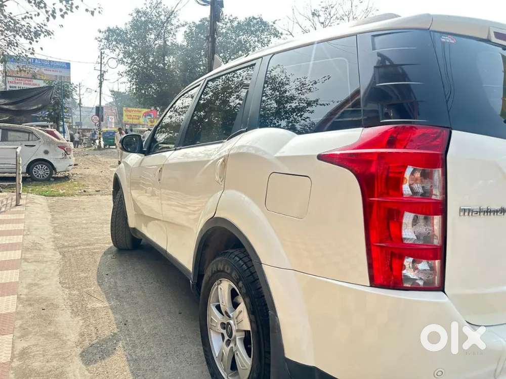 Mahindra Xuv500 2015 Diesel 45000 Km Driven