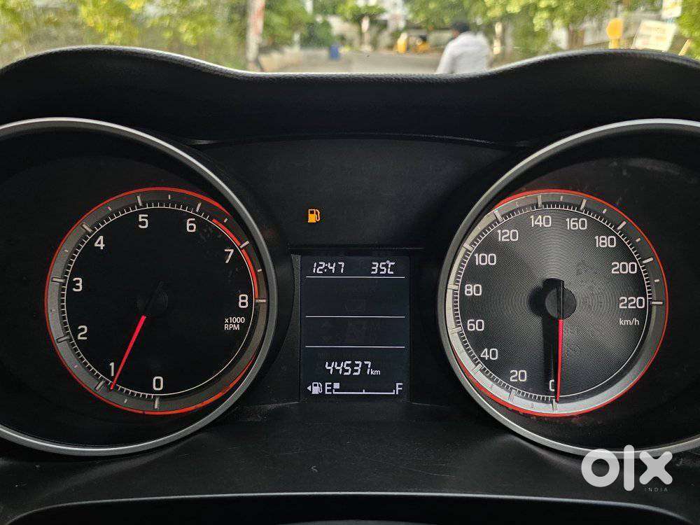 Maruti Suzuki Swift 1.3 Zxi, 2022, Petrol