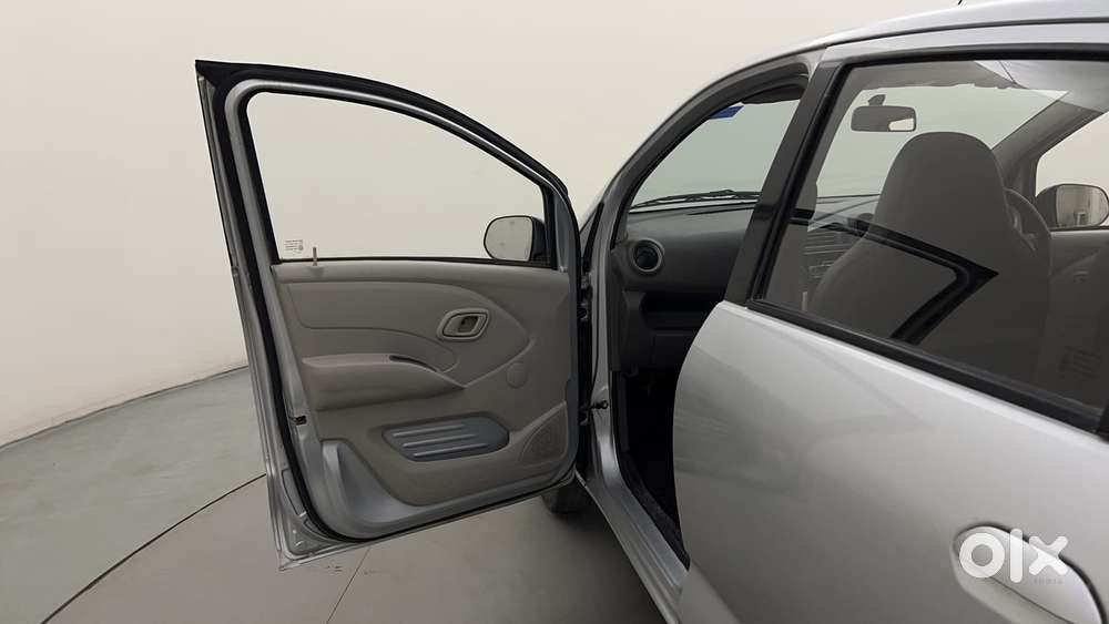 Datsun Redigo T Option, 2016, Petrol