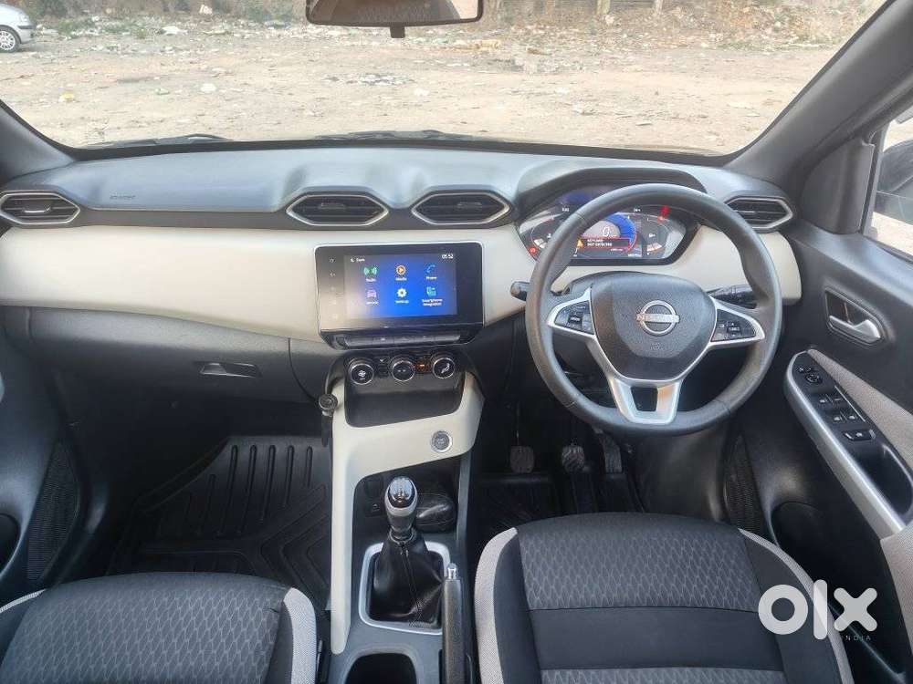 Nissan Magnite 1.0 Xv Dual Tone, 2022, Petrol