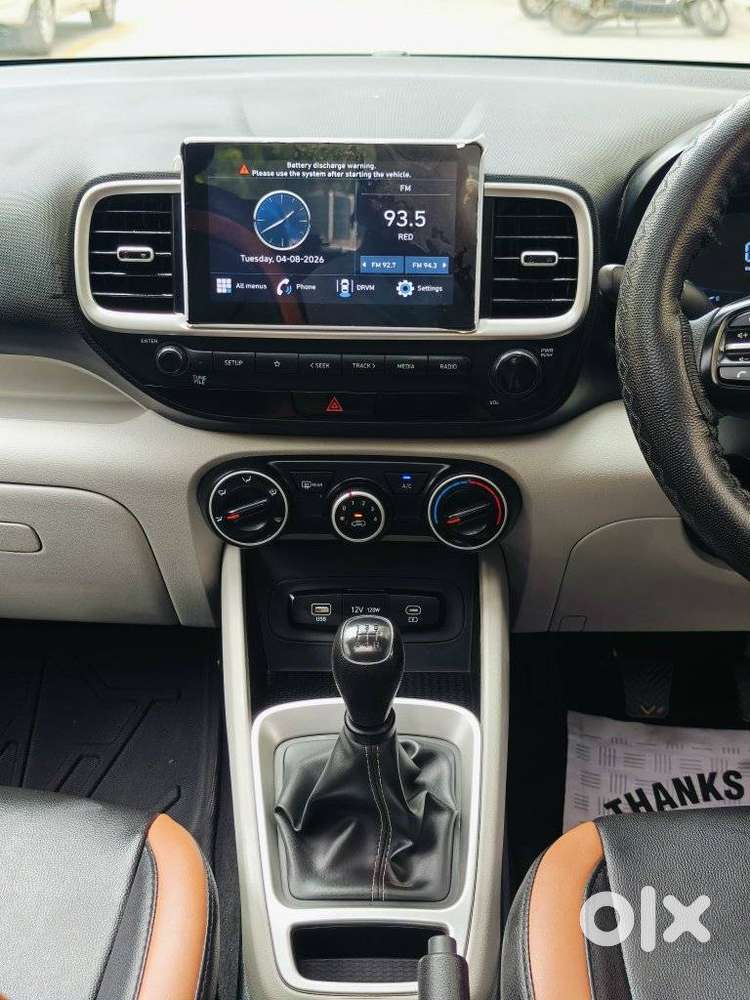Hyundai Venue 1.2 S (o), 2024, Petrol