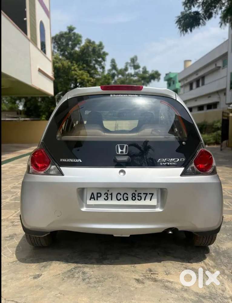 Honda Brio Petrol Mt 2013 Variant