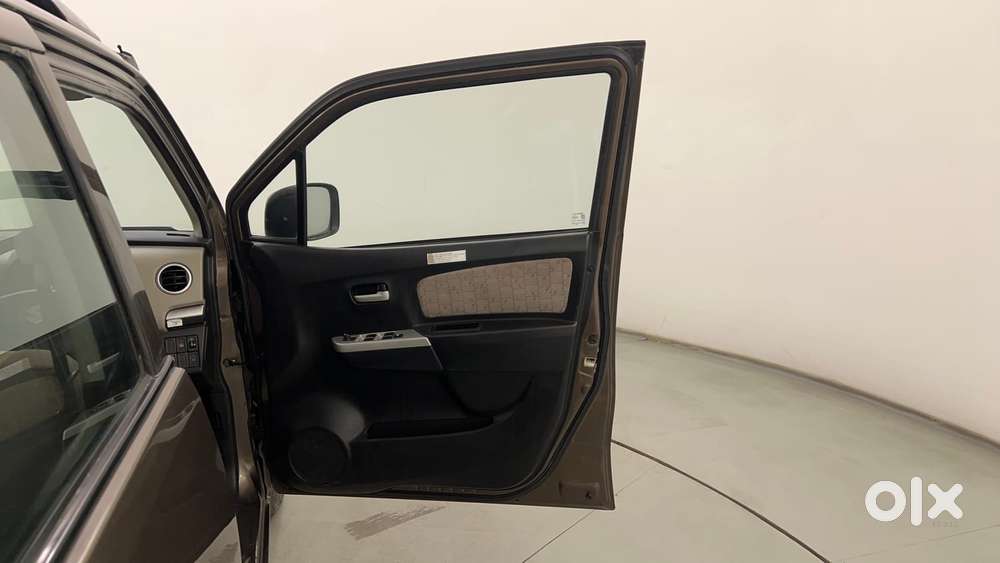 Maruti Suzuki Wagon R 1.0 Vxi Amt, 2016, Petrol