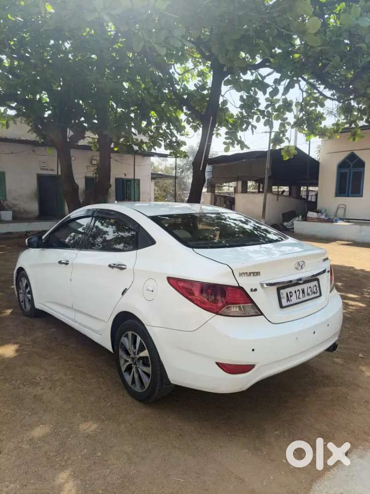 Hyundai  Verna