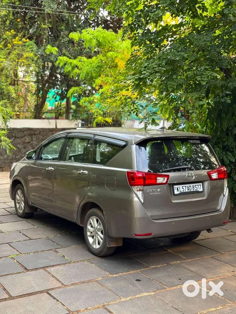 Toyota Innova Crysta V 2017 18 Reg