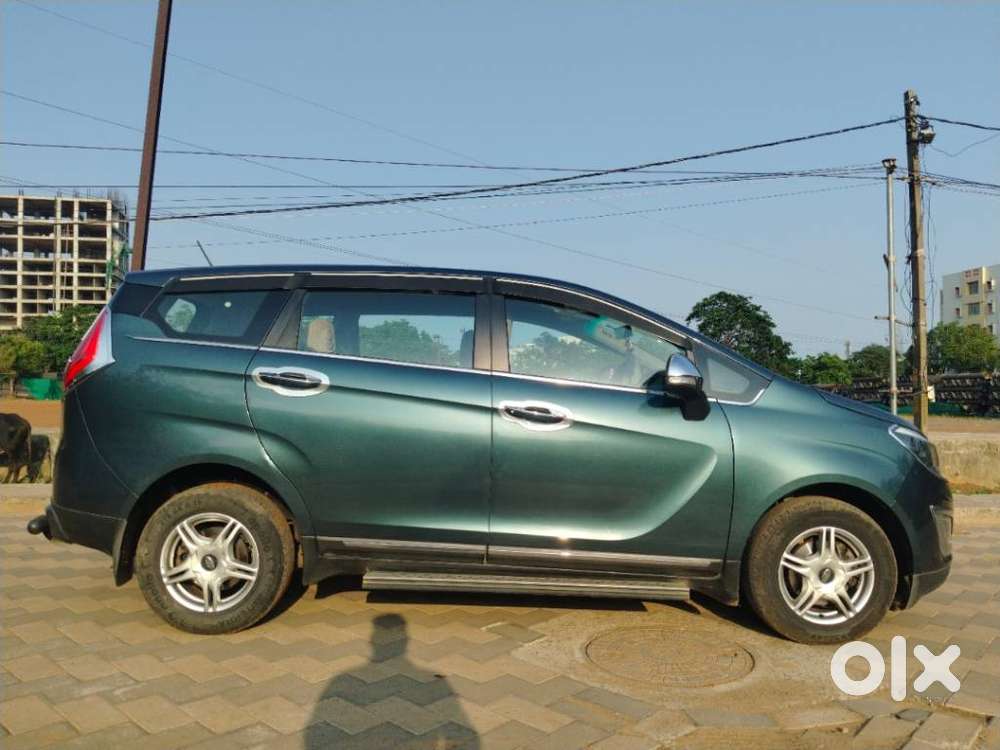 Mahindra Marazzo M6, 2019, Diesel