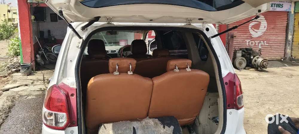 Maruti Suzuki Ertiga 2015 Diesel 280000 Km Driven