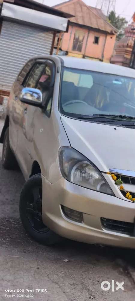 Toyota Innova 2005 Diesel 20000 Km Driven