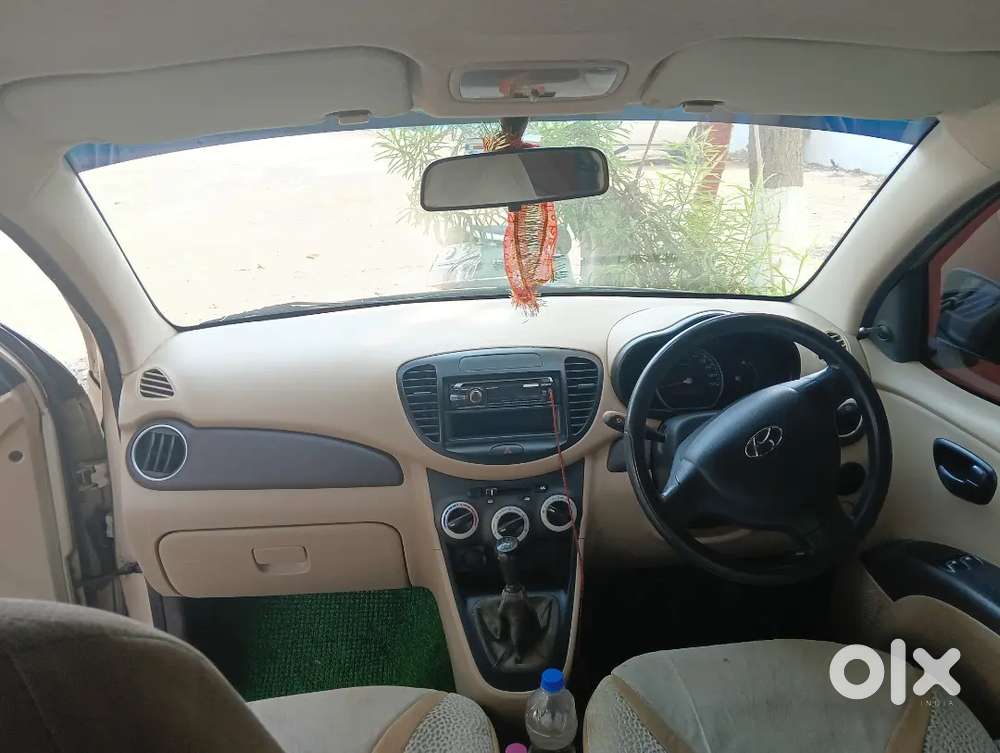 My Car Bechna Hai Kar Mein Kisi Prakar Ka Koi Bhi Kam Nahin Hai