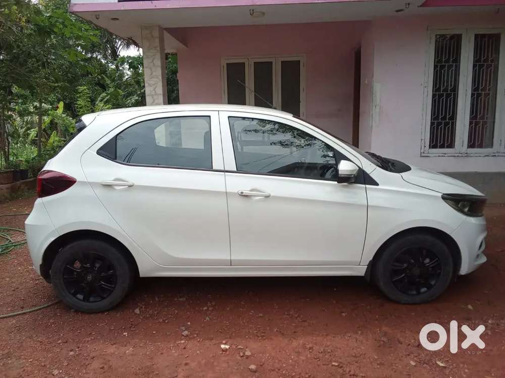 Tata Tiago 2021 Petrol 16100 Km Driven