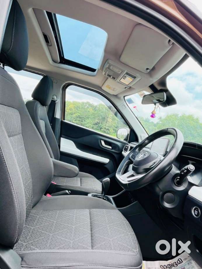 Tata Punch Creative Dual Tone Amt Sunroof, 2023, Petrol