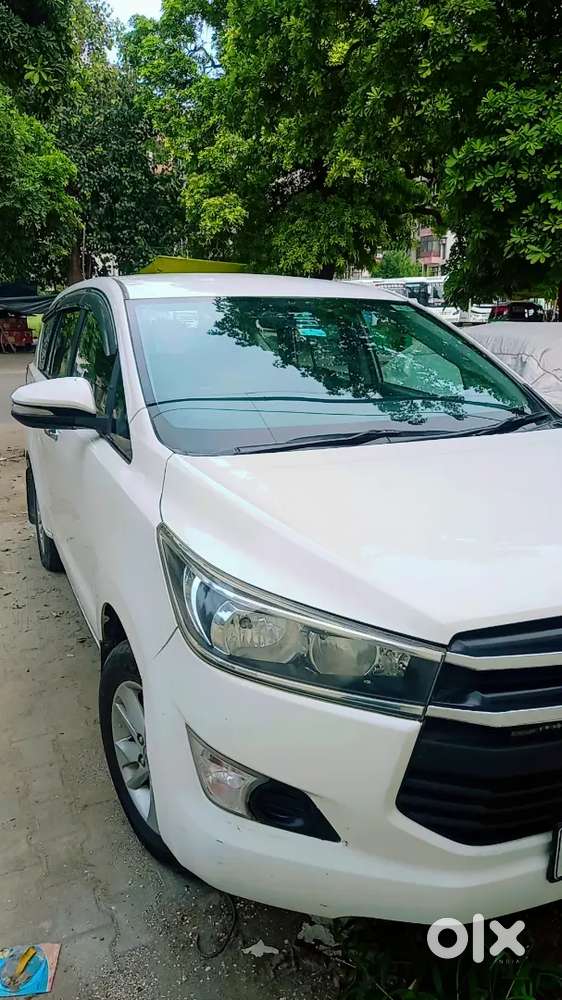 Toyota Innova Crysta 2017 Diesel Mt 8 Str