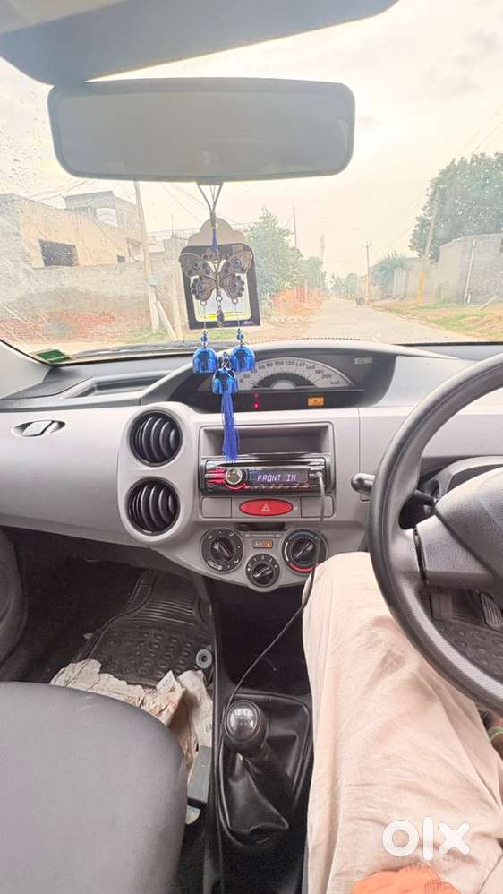 Toyota Etios Liva 2011