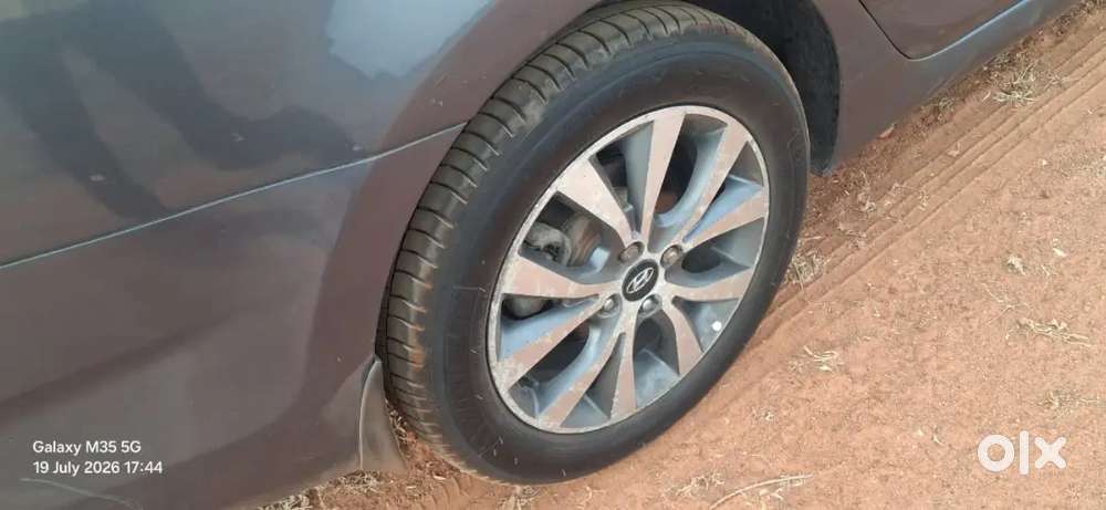 Hyundai Verna Fluidic 2015