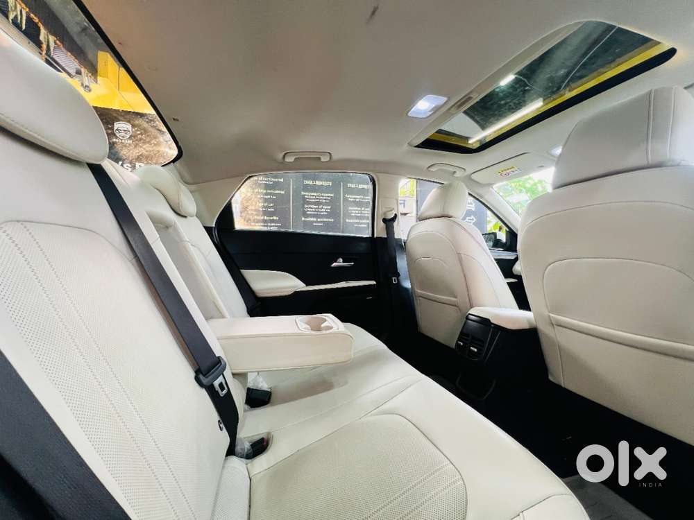 Hyundai Verna 1.5 Mpi Mt Sx (o), 2023, Petrol