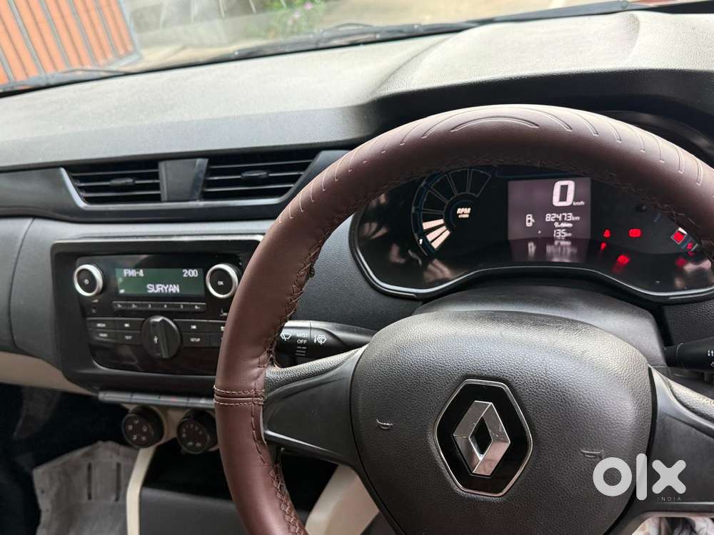 Renault Triber Rxt, 2022, Petrol