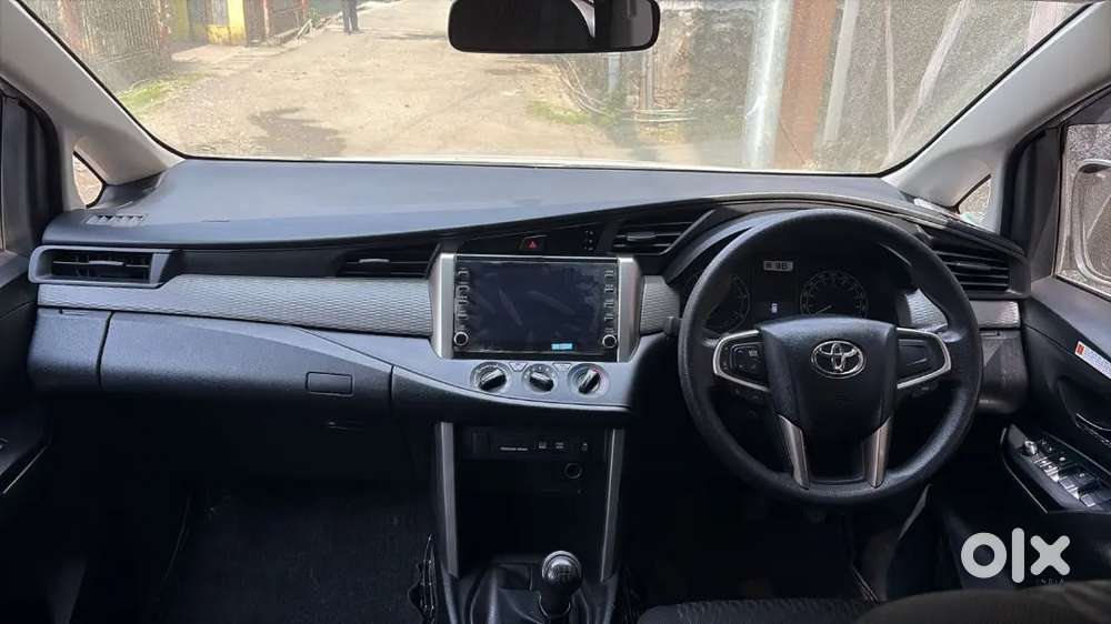 Toyota Innova Crysta 2022 Diesel 146000 Km Driven
